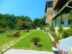 thumbnail: Exterior