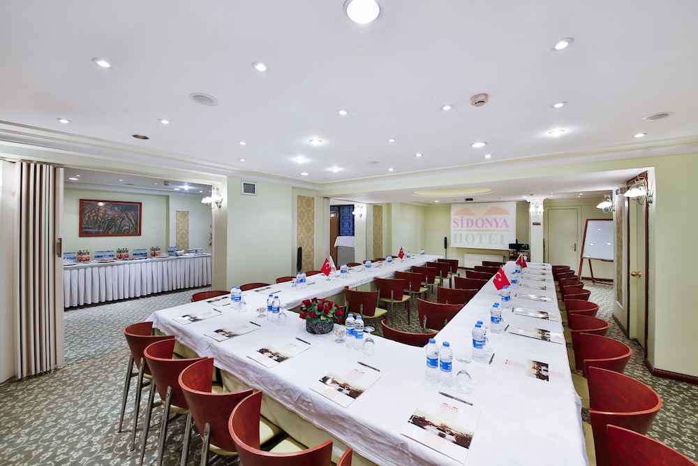 Meeting facility