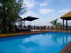 thumbnail: Outdoor pool