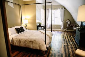 thumbnail: Room
