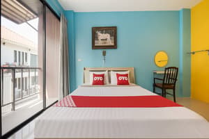 thumbnail: Room