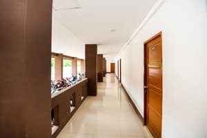 thumbnail: Interior