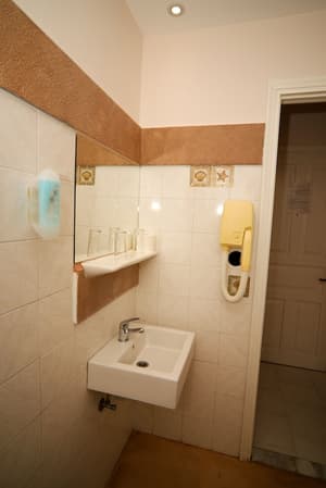 thumbnail: Bathroom