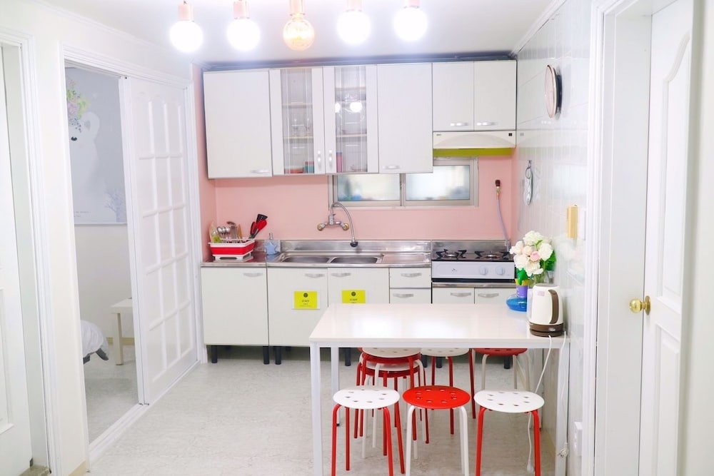 Private kitchenette
