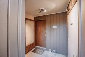 thumbnail: Property entrance