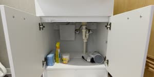 thumbnail: Bathroom amenities