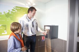 thumbnail: Interior entrance