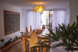 thumbnail: In-room dining