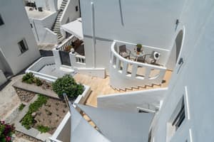 thumbnail: Balcony