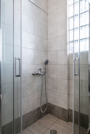 thumbnail: Bathroom shower