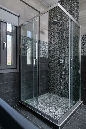 thumbnail: Bathroom shower