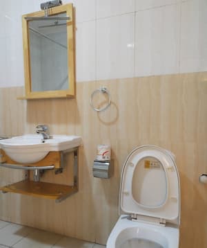 thumbnail: Bathroom