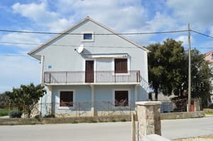 thumbnail: Exterior