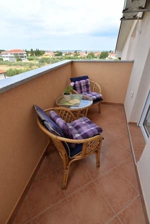 thumbnail: Balcony