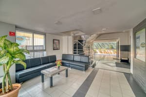 thumbnail: Lobby sitting area