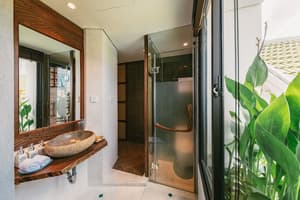 thumbnail: Interior