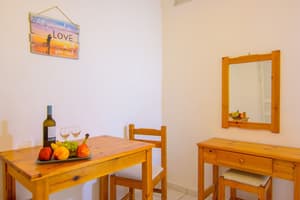 thumbnail: Living area
