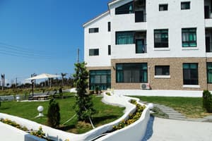 thumbnail: Property grounds