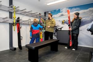 thumbnail: Skiing