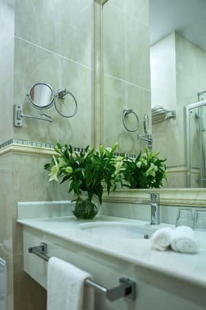 thumbnail: Bathroom