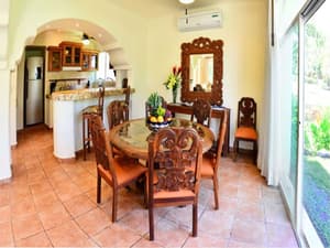 thumbnail: In-room dining