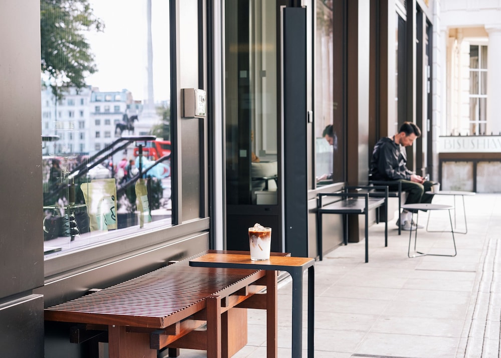 Coffee shop