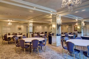 thumbnail: Banquet hall