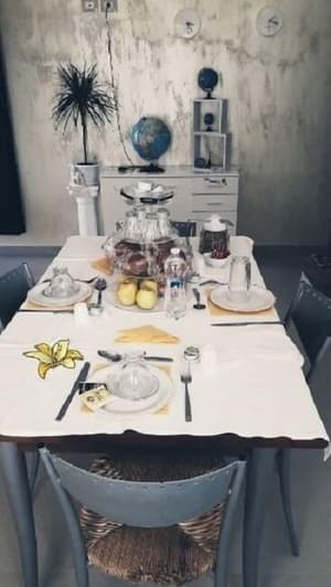 thumbnail: Breakfast area