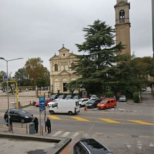 thumbnail: Street view
