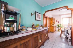 thumbnail: Breakfast area