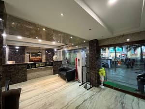 thumbnail: Reception