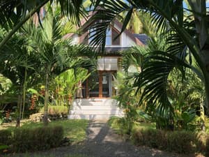 thumbnail: Property grounds