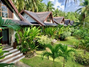 thumbnail: Property grounds