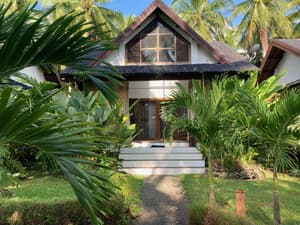 thumbnail: Property grounds