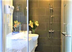 thumbnail: Bathroom
