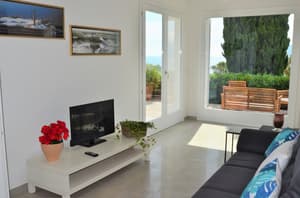 thumbnail: Interior entrance