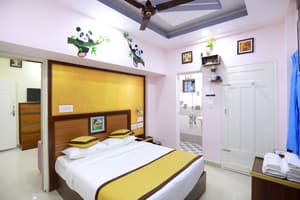 thumbnail: Interior detail