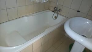 thumbnail: Deep soaking bathtub