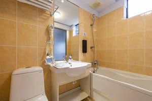 thumbnail: Bathroom