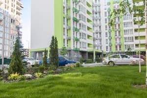 thumbnail: Exterior detail