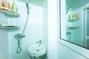 thumbnail: Bathroom shower