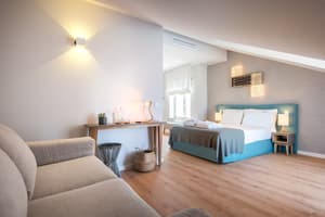 thumbnail: Room