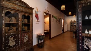 thumbnail: Interior detail