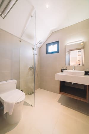thumbnail: Bathroom