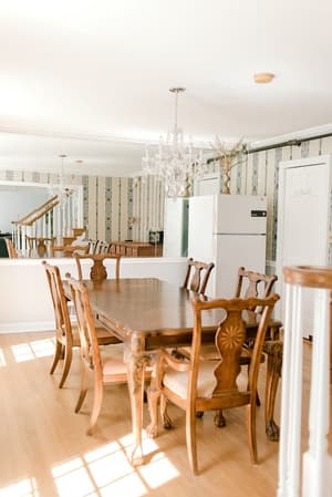 thumbnail: Breakfast area