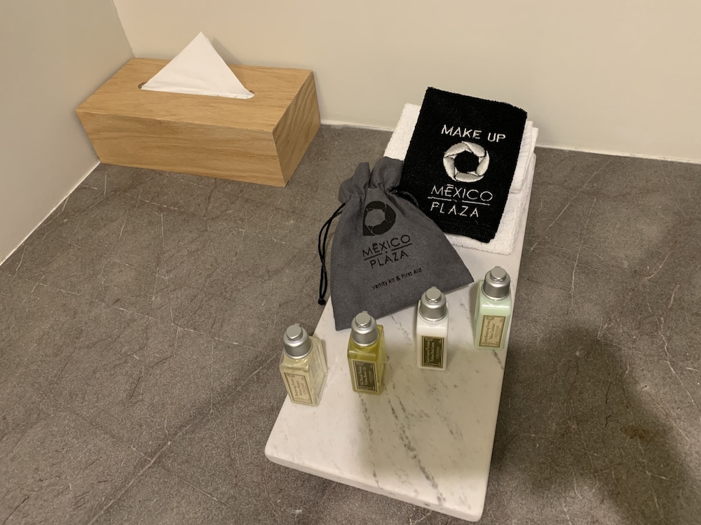 Bathroom amenities
