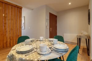 thumbnail: In-room dining