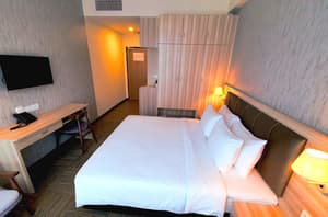 thumbnail: Room