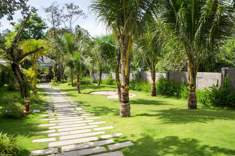 Children's play area - outdoor