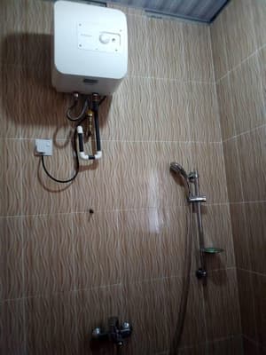 thumbnail: Bathroom shower